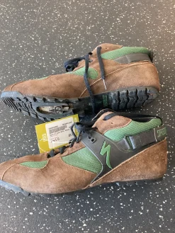 Used Specialized Bike Shoes Adult Green Senior 13