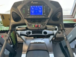 Used Spirit XT685 Treadmill
