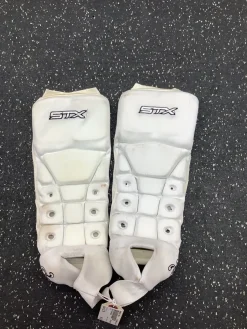 Used STX CONTOUR FH Shin Guards White 15"