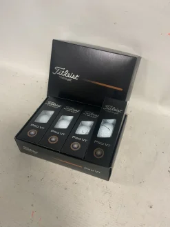 Used Titleist PRO V1 12 Pack - Golf Balls