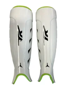Used TK TOTAL 2.2 FH Shin Guards White 12"