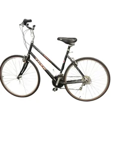 Used Trek 720 MULTITRACK Cruiser Bike Womens None 17-18" - MD Frame