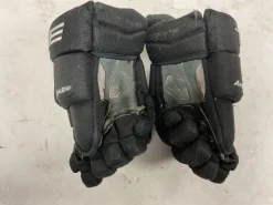 Used True A4.5 500 Junior Gloves Black 11