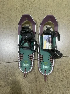 Used Tubbs Snowshoes Mens Green 25"