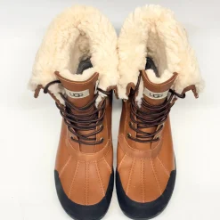 Used UGG ADRIONDAK Snow/Hunt/Hike Boots M Senior 11