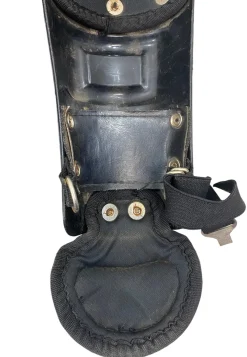 Used UMPIRE LEG GUARDS Umpire Leg Guards