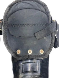 Used UMPIRE LEG GUARDS Umpire Leg Guards