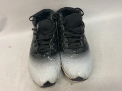 Used Under Armour Adult FB Cleats None Senior 7.5