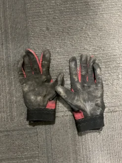Used Under Armour BB/SB Batting Gloves Red MD