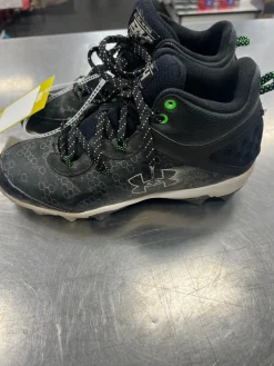 Used Under Armour BH BB/SB Cleats Black Junior 04.5