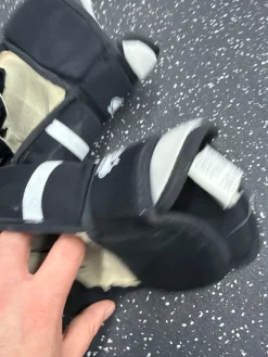 Used USA Hockey ONEGOAL Intermediate Gloves Black 10"