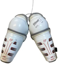 Used USA WHITE Junior Shin Guards White 9"
