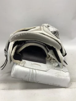 Used Vaughn VELOCITY PRO V10 Senior Goalie Catcher White