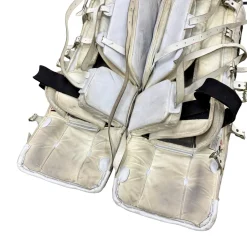 Used Vaughn VELOCITY 7600 V4 Goalie Leg Pads Senior White 34