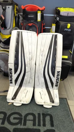 Used Vaughn VENTUS SLR +2 JR LEG Goalie Leg Pads Junior Black And White 28"