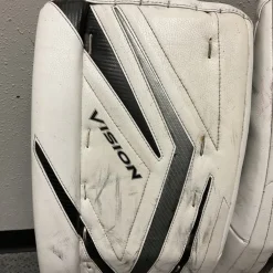 Used Vaughn VISION 9400 Goalie Leg Pads Senior White And Black 34