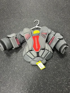 Used Warrior RITUAL G4 Youth Body Armor L/XL