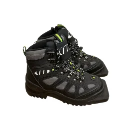 Used Whitewoods Boys 75MM XC Ski Boots Black YT-12
