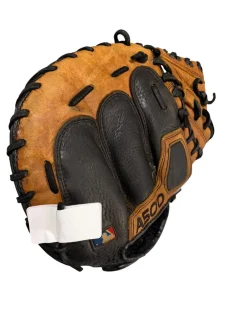 Used Wilson A500 BB/SB Catchers RH Throw None 31 1/2"