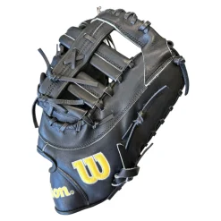 Used Wilson A2000 1679 BB/SB First Base RH Throw Black 12 1/2