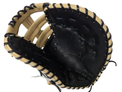 Used Wilson A2000 1679 First Base RH Throw Baseball Glove 12 1/2