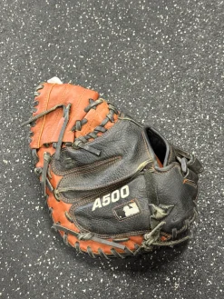 Used Wilson A05RB19CM BB/SB Catchers RH Throw Brown 32
