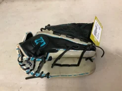 Used Wilson AURA BB/SB Glove RH Throw Grey 12 1/2"