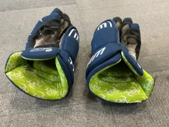 Used WinnWell AMP 500 Senior Gloves Navy Blue 14"